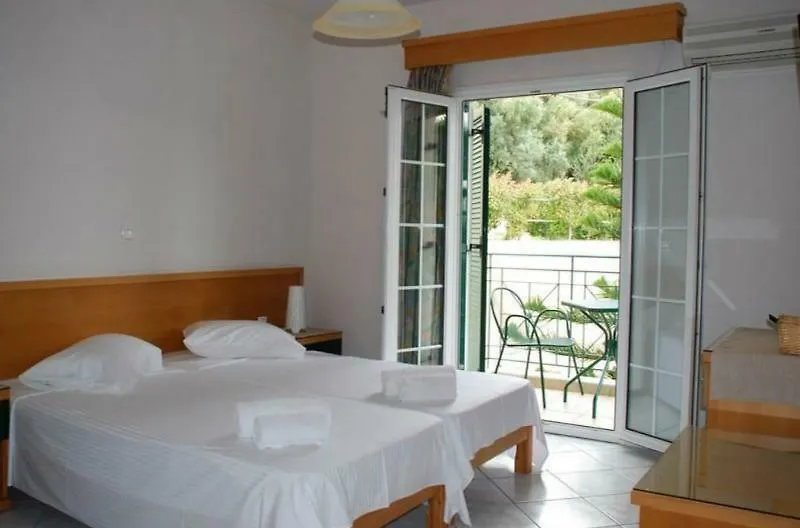 Apartment Naftilos Lourdata